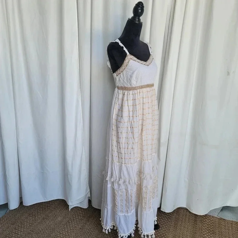 NWT White Maxi Dress Sleveless Embroidere Trim Tassels Flowy Summer Beach Long S